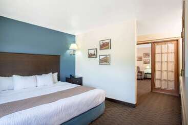 Отель Americinn By Wyndham Green Bay West