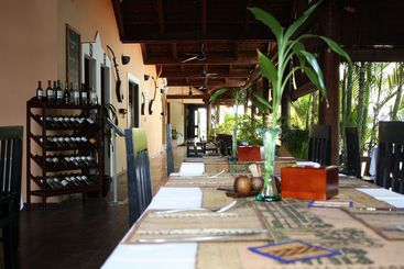 Angkor Monument Hotel