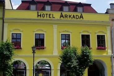 ホテル Arkada