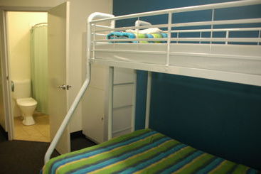 هتل Darwin Yha  Melaleuca On Mitchell