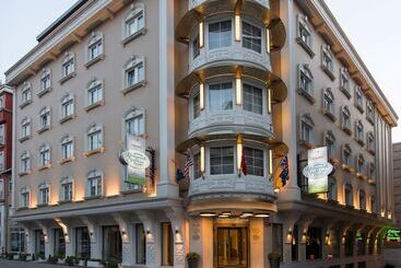 هتل Yasmak Sultan