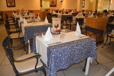 מלון דירות La Quinta Park Suites & Spa