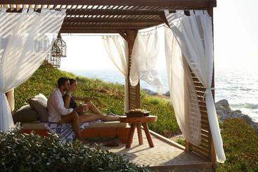 Neptune Luxury Resort