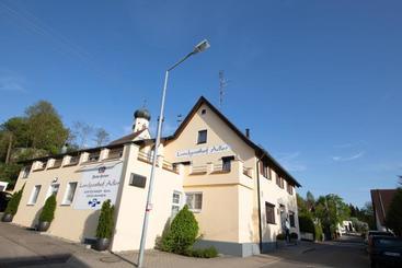 Общежитие Landgasthof Adler