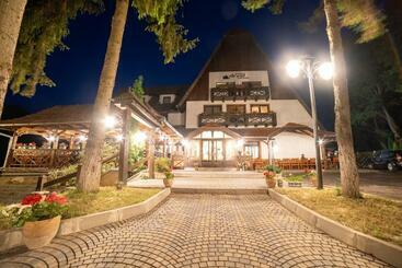 بنسيون Arcso Fogado