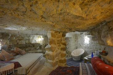 بنسيون Auberge De Tamezret