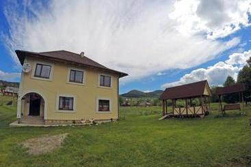 پانسیون Guest House Anita