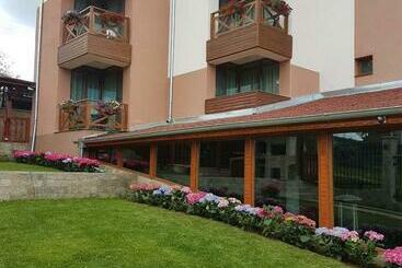 Пансион Lakata Guest House