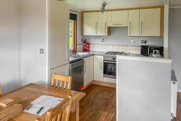リゾートホテル Athelington Hall Farm Lodges