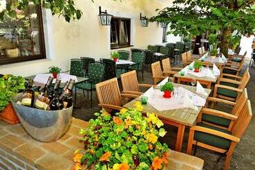 호스텔 Landgasthof Barenwirt