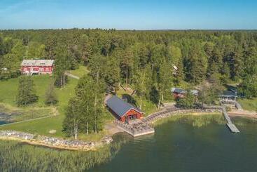 Calliola Kokous  Ja Saaristohotelli