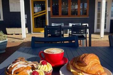 모텔 The Platypus Accommodation & Cafe