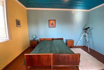 تختخواب و صبحانه Noosh Guesthouse