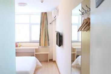 فندق 7days Inn Baoding Quyang Taihang Road Bus Terminal