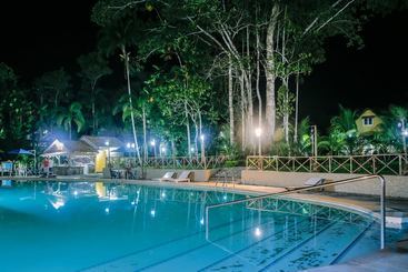 هتل Amazon Garden Ecolodge