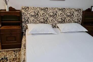 فندق Pensiunea Clasic