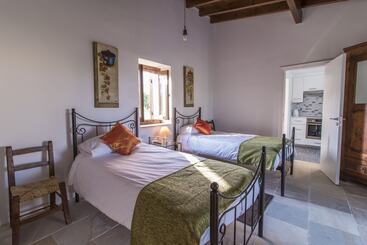 Estia Anogaia Cottage