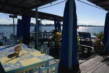 Отель Cosmic Crab Resort