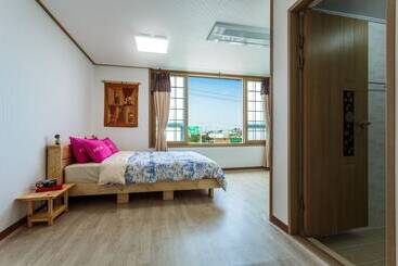 Hotel Jejuwayo Pension