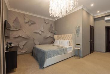 هتل Arcadia Plaza