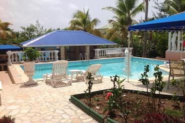 هتل Cap Caraibes Resort