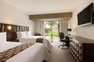 ホテル Costa Del Sol Wyndham Trujillo