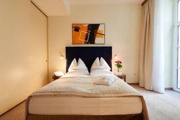 هتل Hilight Suites