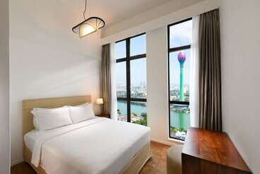 هتل Hilton Colombo Residence