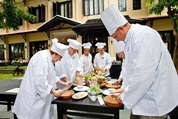 هتل Hoi An Historic