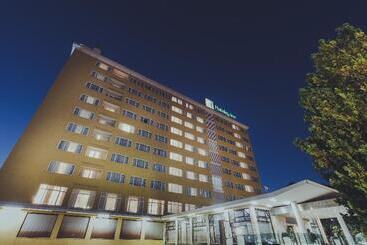 فندق Holiday Inn Skopje, An Ihg