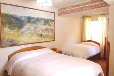 בית מלון כפרי Hostal Andenes De Saphi