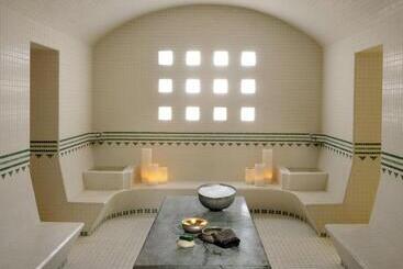 هتل Petra Marriott