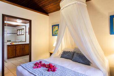 هتل Poppy S On The Lagoon