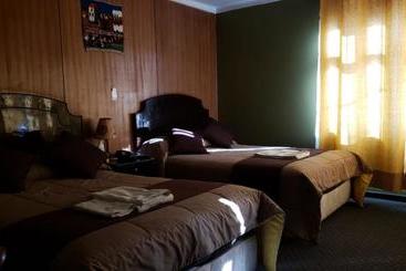 هتل Hostel Sillustani Inn Puno