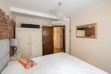 בית מלון כפרי St. Peter S Boutique