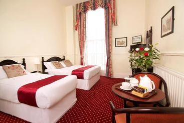 בית מלון כפרי The Charles Stewart Guesthouse