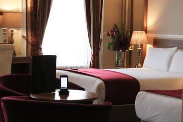 هتل The Charles Stewart Guesthouse