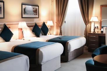 هتل The Charles Stewart Guesthouse