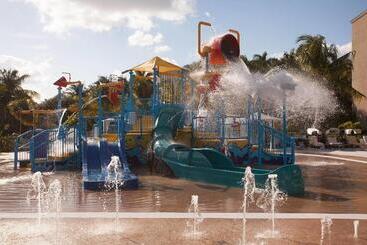 فندق The Ritzcarlton, Grand Cayman