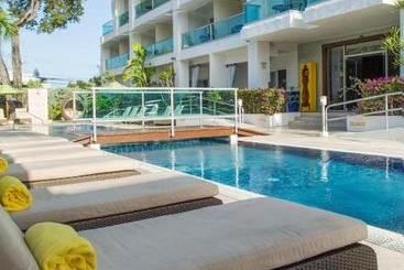 The Rockley By Ocean Hotels   Breakfast Included