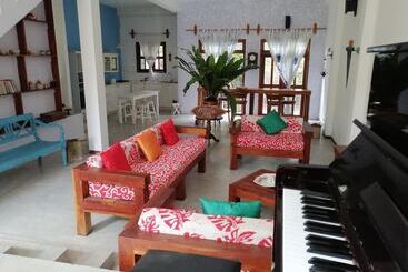 ホテル Sithila Villa