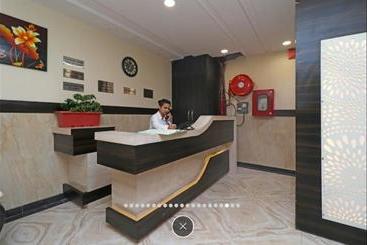 هتل Mint Inn