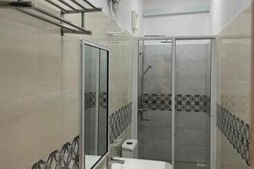 Отель Thoddoo Island Life