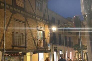 بنسيون Casa De Huéspedes Vecinodecerbantes