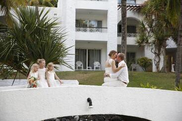 Hotel Casuarina Resort And Spa