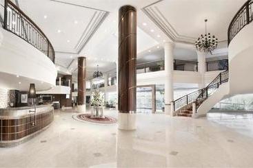 هتل Dorsett Grand Subang