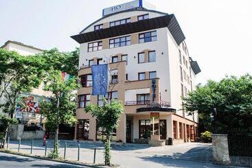 Отель Mediterran