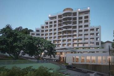 هتل Next by Savoy Signature