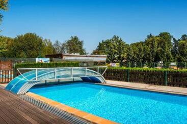 فندق Oaza Ricany