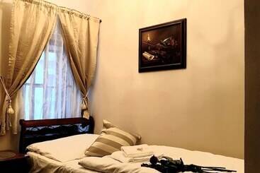 هتل Prague Golden Age